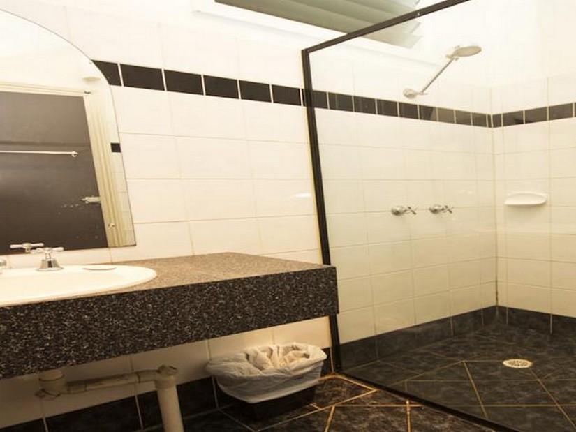 Peden'S Hotel Сесснок Экстерьер фото